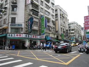买屋—台北市大安区仁爱路四段,仁爱面宽三店面 住商不动产房屋网