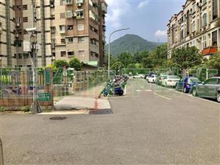 买屋—台北市内湖区大湖山庄街,大湖国小庭院一楼 住商不动产房屋网