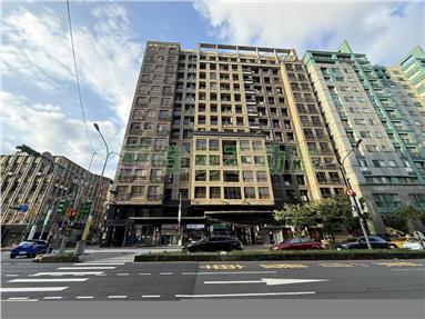 🏠市府捷運高樓兩房含車🏠住商林可縈