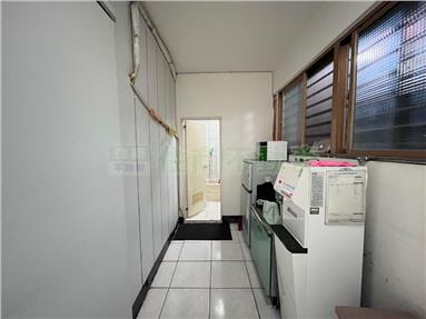 基隆監理站挑高超值一樓房屋室內格局與周邊環境