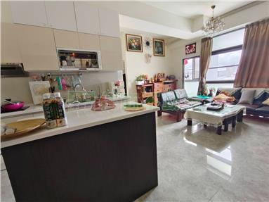 輕屋齡兩房車位華廈房屋室內格局與周邊環境