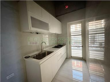 南王全新一樓華廈房屋室內格局與周邊環境