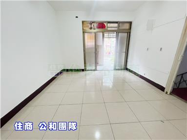 近捷運一樓三房