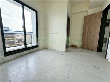 家樂福低總價4套房別墅房屋室內格局與周邊環境