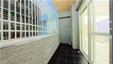 中正電梯整新二樓房屋室內格局與周邊環境