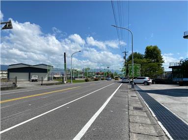 功勞精緻農地E014房屋室內格局與周邊環境