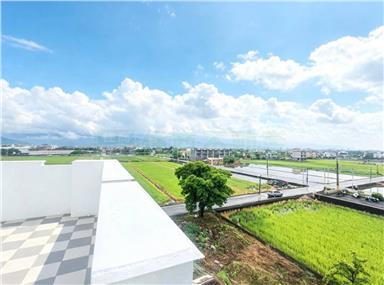員山黑白時尚電梯農舍D049房屋室內格局與周邊環境