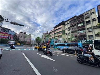 基金二信旁公寓三樓房屋室內格局與周邊環境