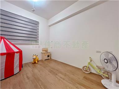 近全新3房華廈房屋室內格局與周邊環境