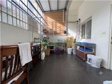 花蓮市車庫別墅房屋室內格局與周邊環境