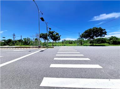 景美加灣鄰台九線方正大面寬農地房屋室內格局與周邊環境