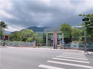 視野美的2房全新華廈房屋室內格局與周邊環境