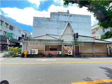 黃金市區商一建地房屋室內格局與周邊環境