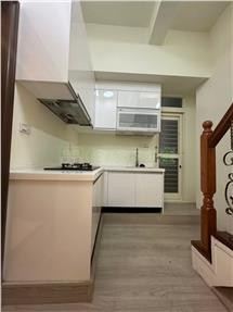 碇內正學區精緻透天房屋室內格局與周邊環境