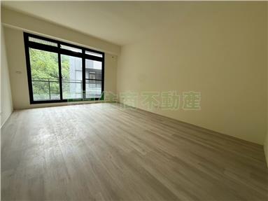 優質電梯透天房屋室內格局與周邊環境