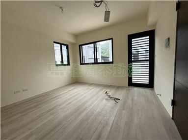 優質電梯透天房屋室內格局與周邊環境