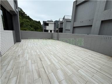 優質電梯透天房屋室內格局與周邊環境