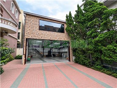 離塵不離城 市區大庭院農舍房屋室內格局與周邊環境