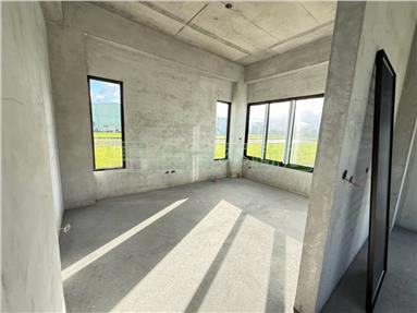 礁溪挑高清水模景觀大器庭院農舍房屋室內格局與周邊環境