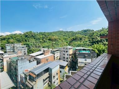東明路電梯景觀三房房屋室內格局與周邊環境