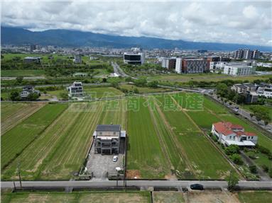 縣政宜科旁都計內雙面路足坪農地房屋室內格局與周邊環境