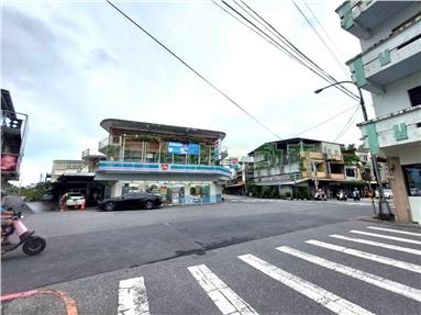 竹林商圈小家庭首購平面車位宅房屋室內格局與周邊環境