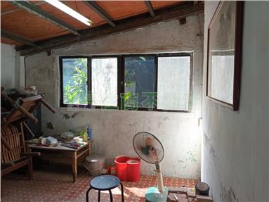 安一透天權利屋房屋室內格局與周邊環境