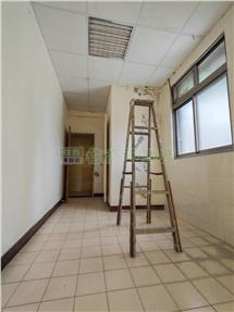 正信路大坪數公寓4樓房屋室內格局與周邊環境