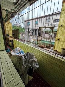 正信路大坪數公寓4樓房屋室內格局與周邊環境