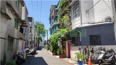 楠梓廣昌街靜巷透天房屋室內格局與周邊環境