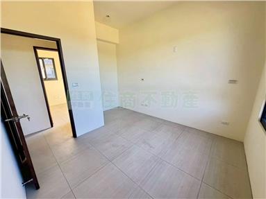 新豐全新電梯美華廈房屋室內格局與周邊環境
