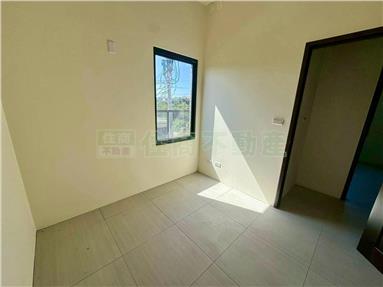 新豐全新電梯美華廈房屋室內格局與周邊環境