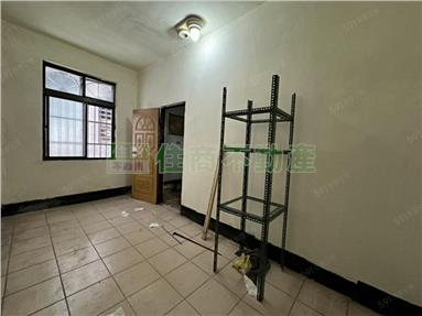 華勛市場透天(需整理)房屋室內格局與周邊環境