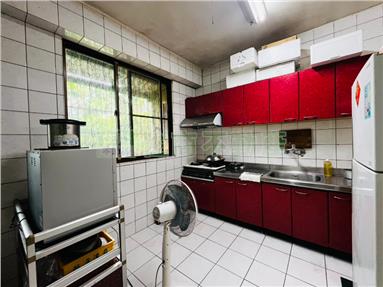 D841真愛超值前庭透天房屋室內格局與周邊環境
