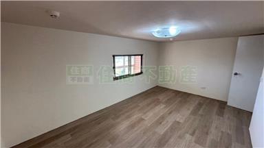 育仁國小旁低總價挑高三房房屋室內格局與周邊環境