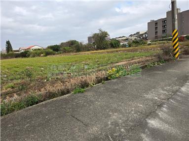 近成功路休閒田房屋室內格局與周邊環境