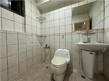 花蓮低總價店+住3層房屋室內格局與周邊環境