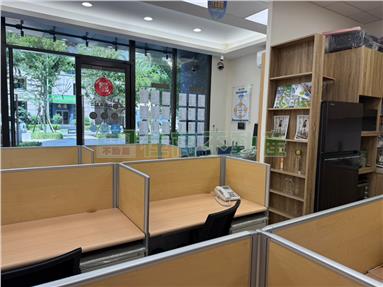 青埔A18超大面寬金店面房屋室內格局與周邊環境