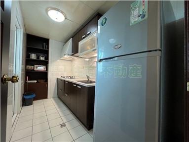 高城大利市方正三房房屋室內格局與周邊環境