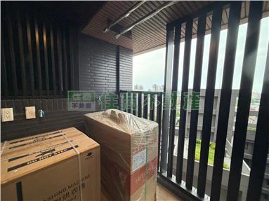中路特區鉑克棶稀有雙衛浴兩房車房屋室內格局與周邊環境