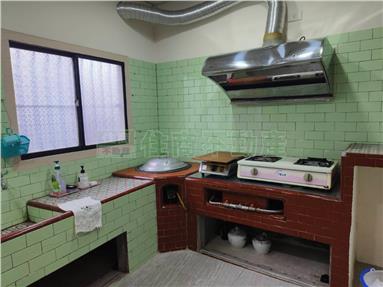 關西住店雙效金透天房屋室內格局與周邊環境