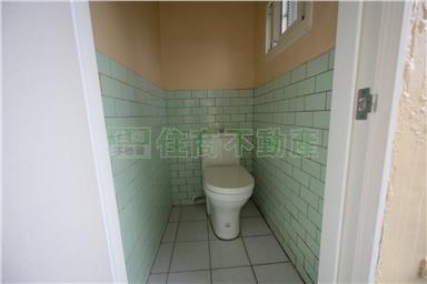 關西住店雙效金透天房屋室內格局與周邊環境