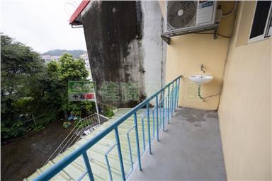 關西住店雙效金透天房屋室內格局與周邊環境