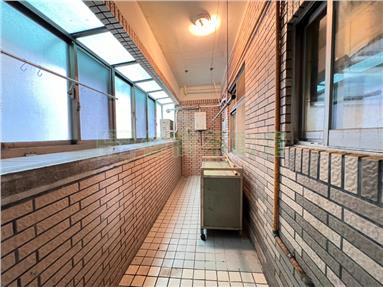 景觀高樓層自立三房車位房屋室內格局與周邊環境