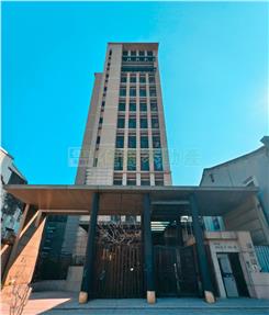 都會輕奢樓中樓房屋室內格局與周邊環境