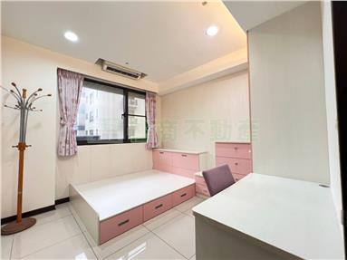 (紐約大時代)景觀四房B1雙車房屋室內格局與周邊環境