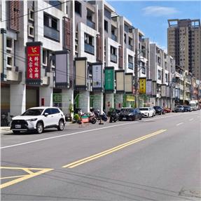 員林新生路漂亮店面房屋室內格局與周邊環境