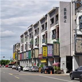 員林新生路漂亮店面房屋室內格局與周邊環境
