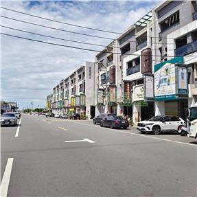員林新生路漂亮店面房屋室內格局與周邊環境