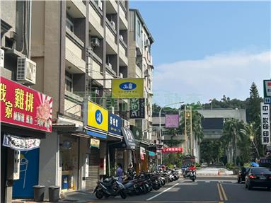 彰師大商圈庭院透天~專約房屋室內格局與周邊環境